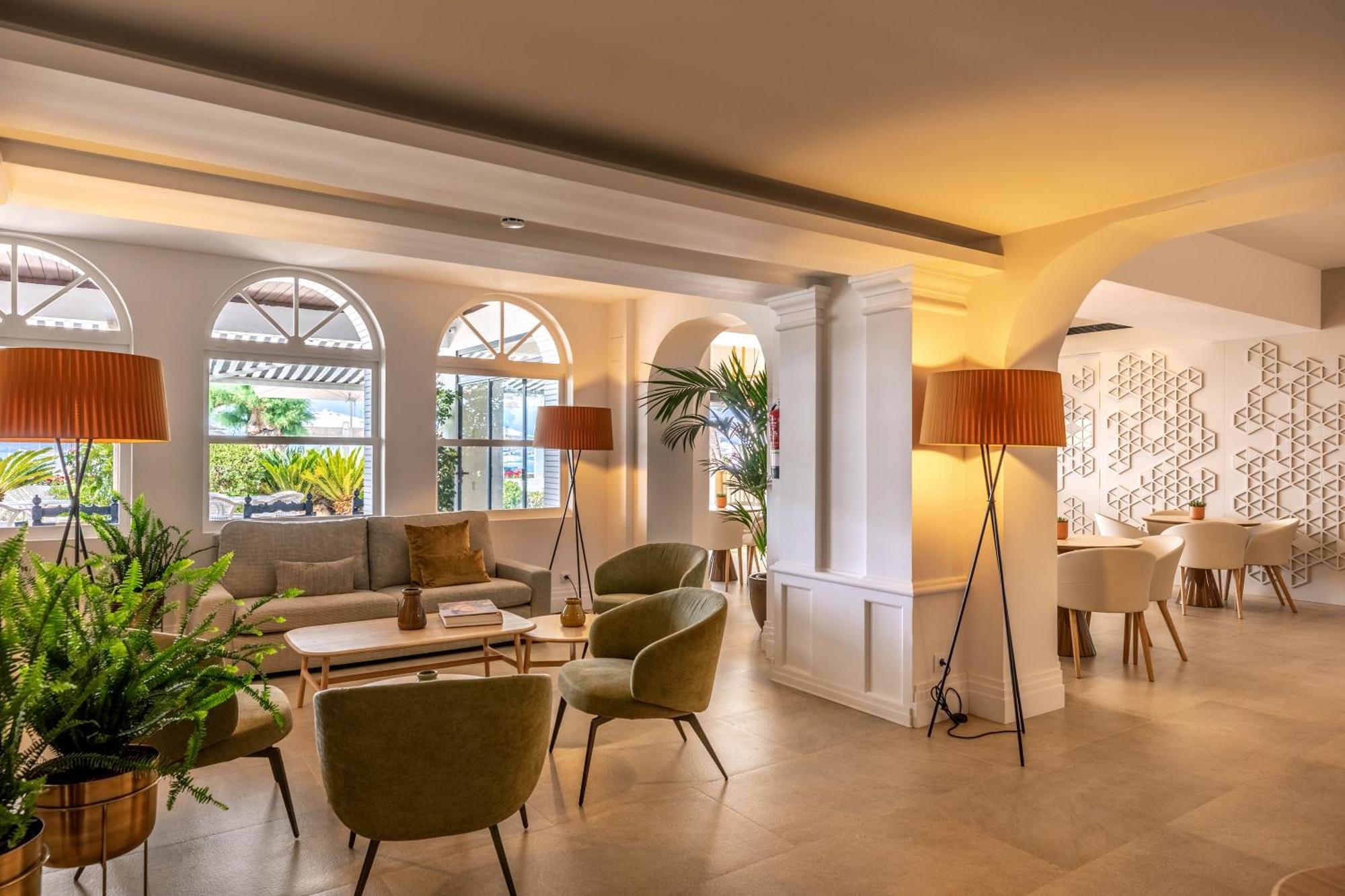 Hotel Illa D'Or & Club Apts 4* Sup بورت دي بوينسا المظهر الخارجي الصورة