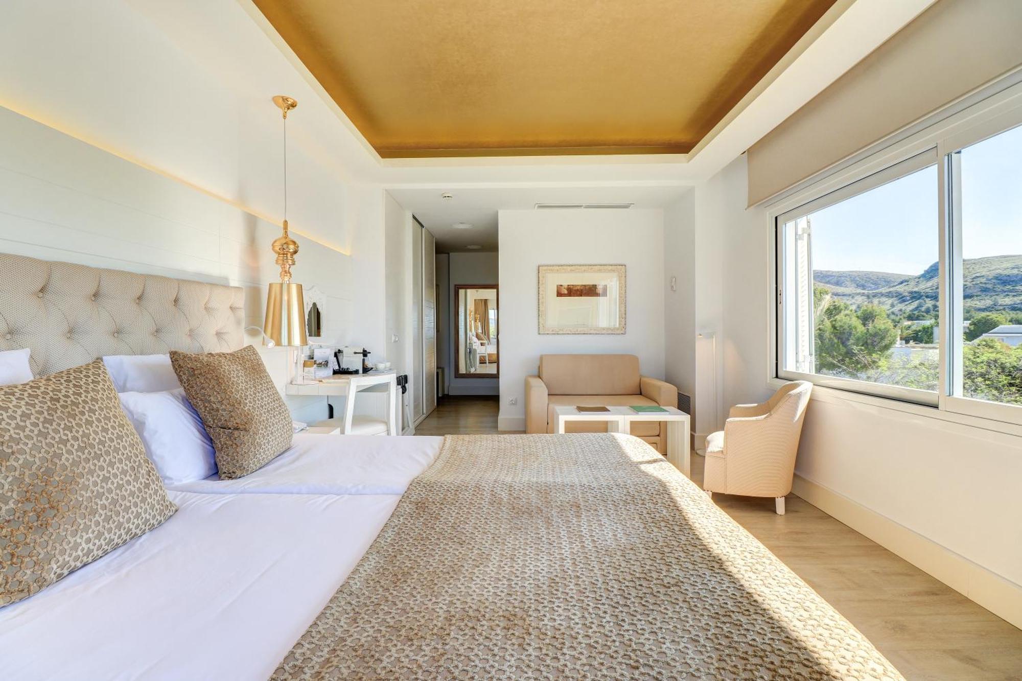 Hotel Illa D'Or & Club Apts 4* Sup بورت دي بوينسا المظهر الخارجي الصورة
